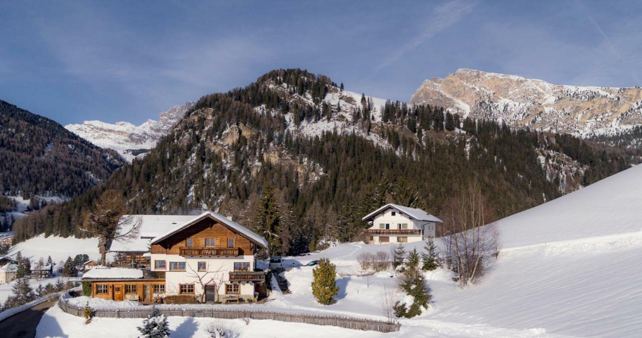 Villa Al Bosco セルヴァ・ディ・ヴァル・ガルデーナ エクステリア 写真